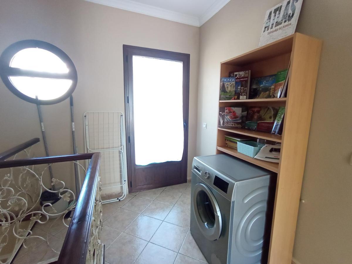 Apartamento Valle Del Guadiaro Cortes de la Frontera Eksteriør billede